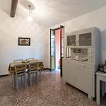 Castelvittorio Medieval Getaway! Roomy Appartamento