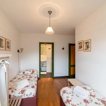 Guesthost - Castelvittorio Medieval Getaway! Roomy *