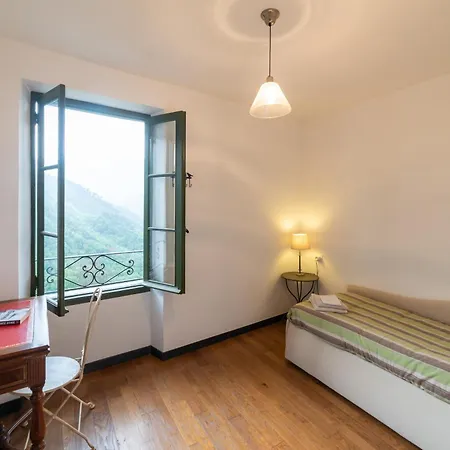 Guesthost - Castelvittorio Medieval Getaway! Roomy *