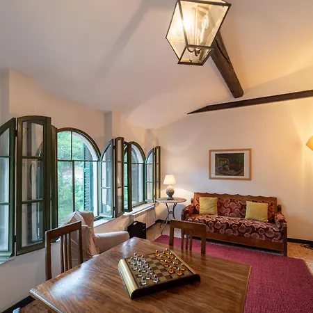 Guesthost - Castelvittorio Medieval Getaway! Roomy * Castel Vittorio