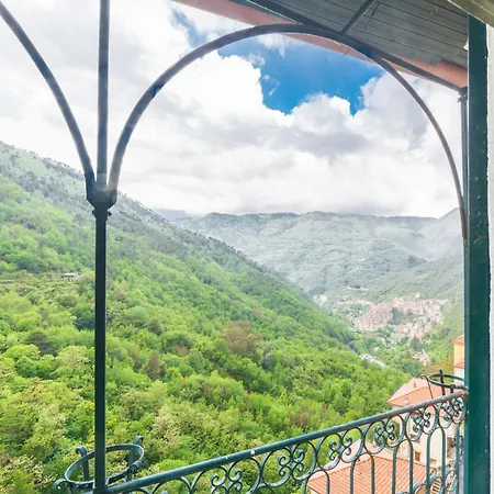 Daire Castelvittorio Medieval Getaway! Roomy